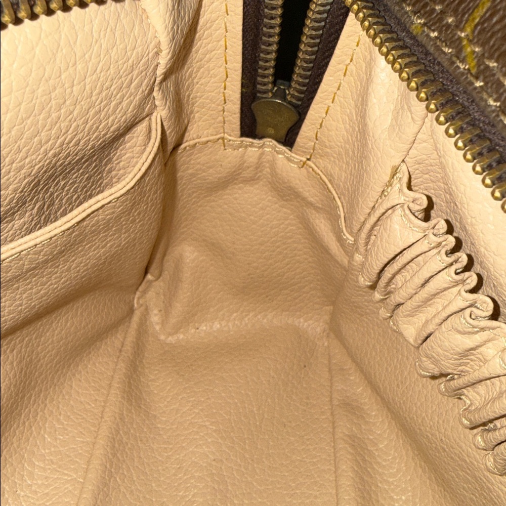 Louis Vuitton Trousse 28 Pouch - Picture 15 of 16